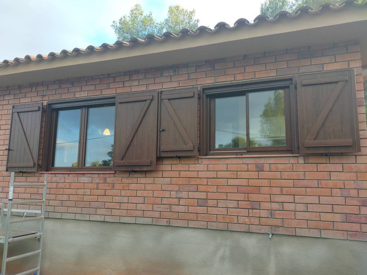 del-olmo-21-altres-serveis-porticons-1